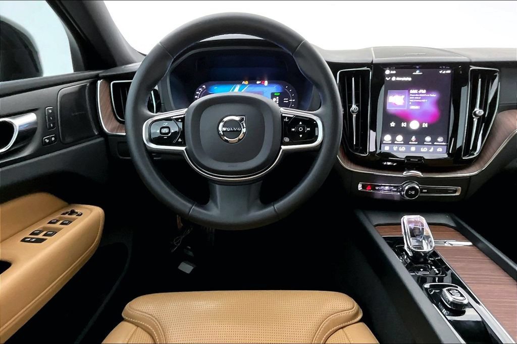 Used 2023 Volvo XC60 T8 Ultimate w/ Climate Package AWD/4WD image 6