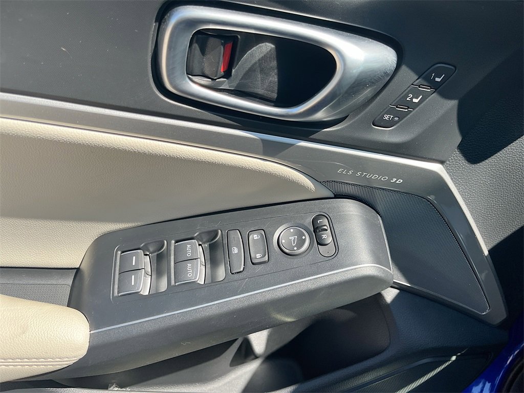 Used 2023 Acura Integra A-Spec image 17