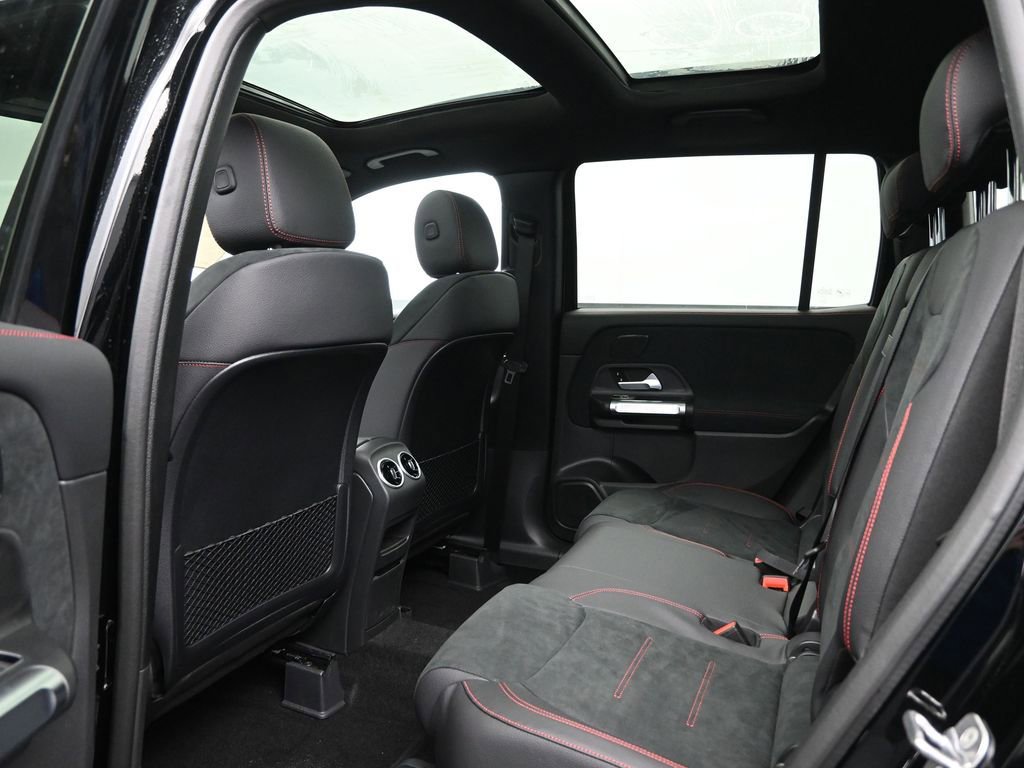 New 2026 Mercedes-Benz GLB 250 4MATIC image 23