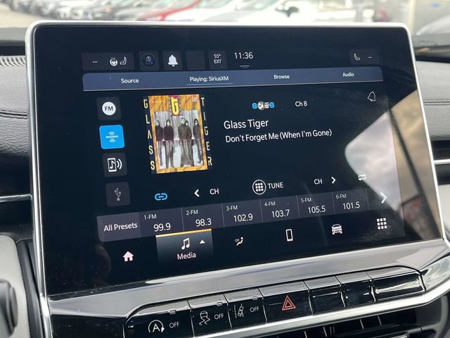 Used 2023 Jeep Compass Limited image 28