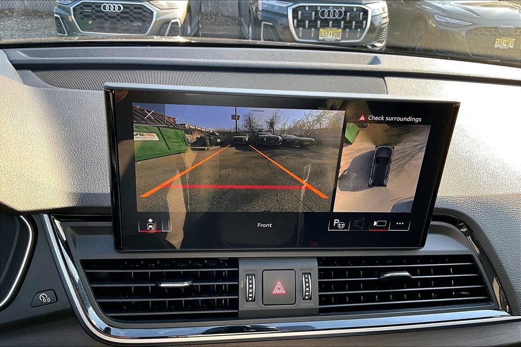 Used 2023 Audi Q5 2.0T Prestige w/ Prestige Package image 14