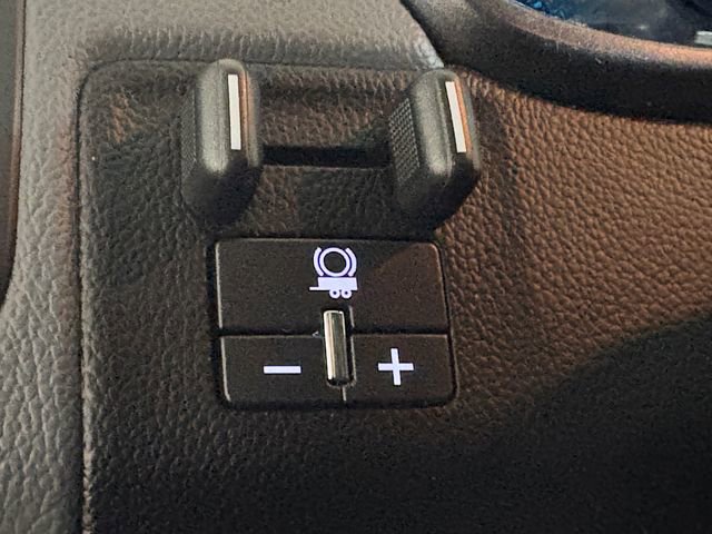 Used 2018 Chevrolet Colorado Z71 image 12