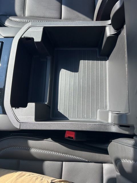 Used 2026 GMC Yukon XL Denali w/ Denali Reserve Package image 21