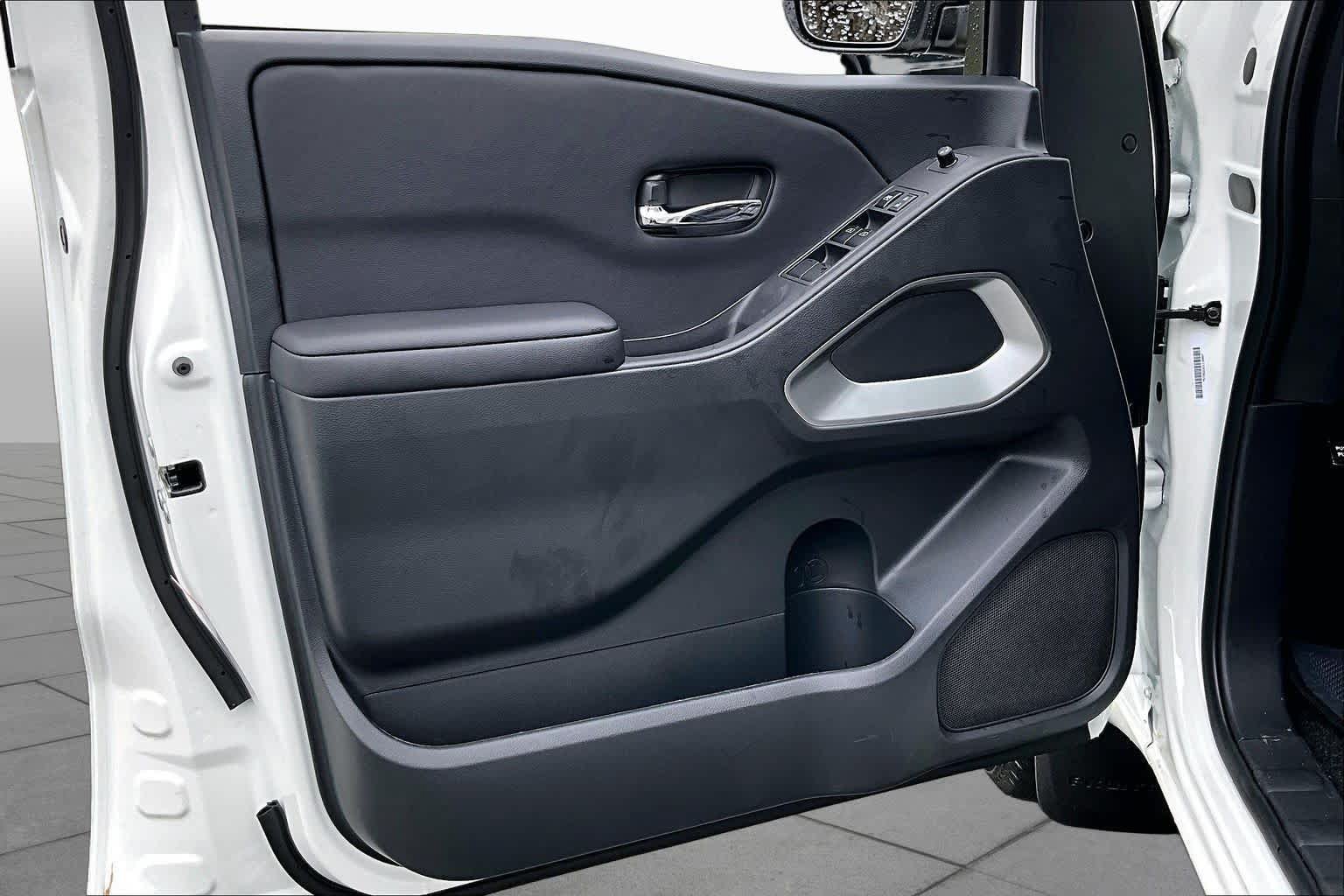 New 2026 Nissan Frontier SV RWD image 10