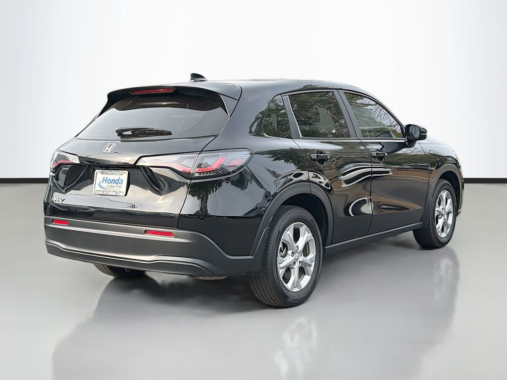 Used 2025 Honda HR-V LX image 6