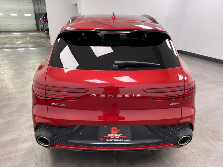 Used 2023 Genesis GV70 2.5T w/ Sport Prestige Package image 5