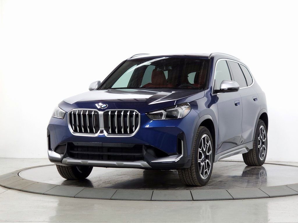 Used 2023 BMW X1 xDrive28i w/ Premium Package image 4