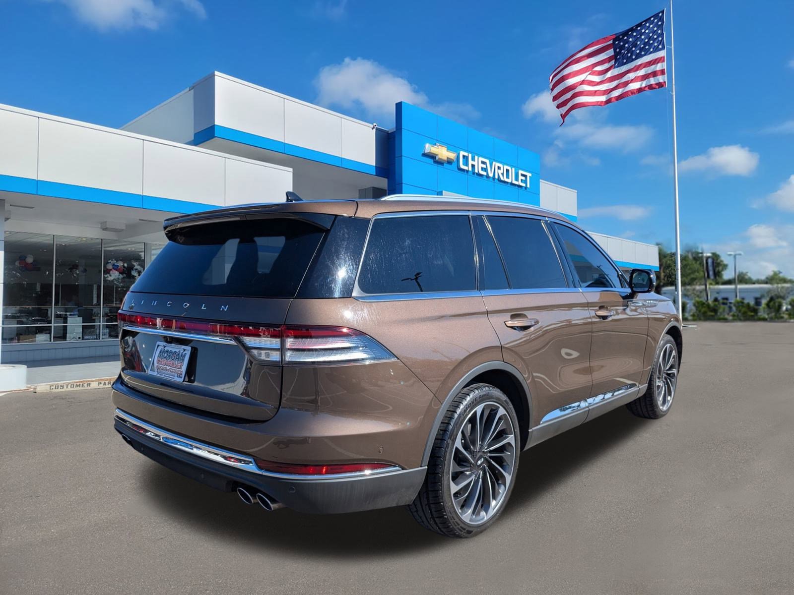 Used 2022 Lincoln Aviator Reserve w/ Equipment Group 201A image 4