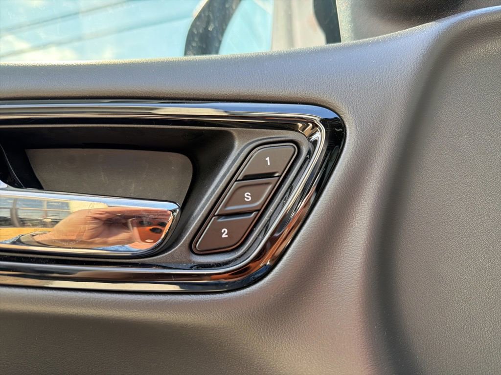 Used 2025 Dodge Durango SRT Hellcat image 50