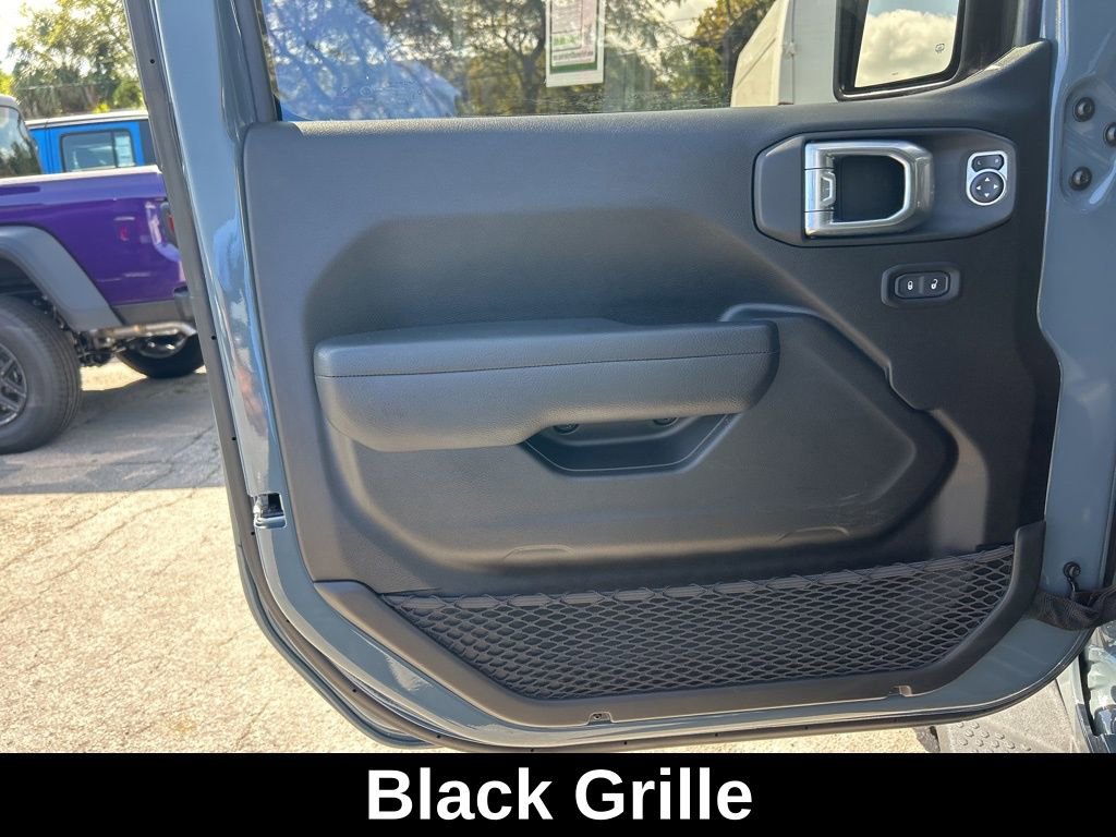 Used 2024 Jeep Wrangler Willys image 37