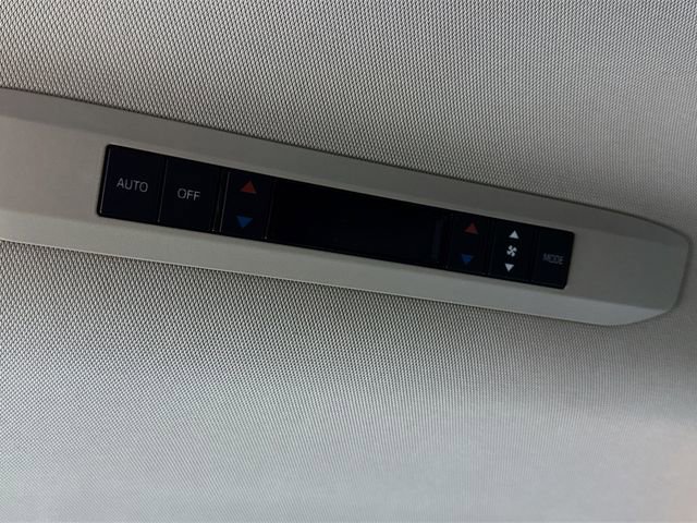 Used 2022 Toyota Sienna XLE image 26