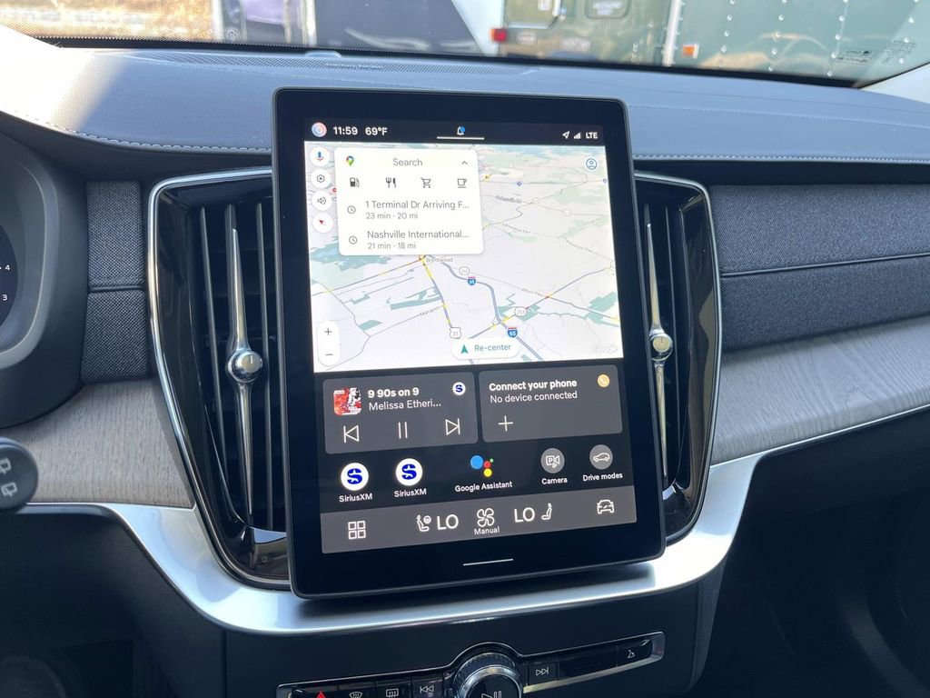 Used 2025 Volvo XC90 B6 Ultra image 35