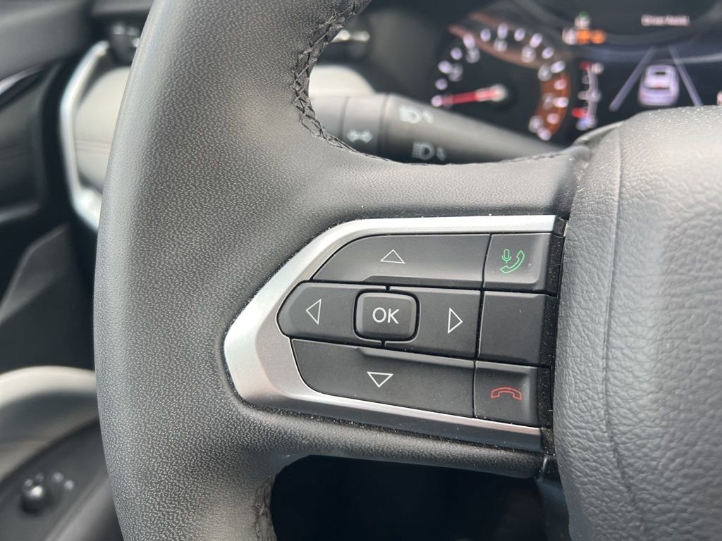 Used 2025 Jeep Compass Limited AWD/4WD image 16
