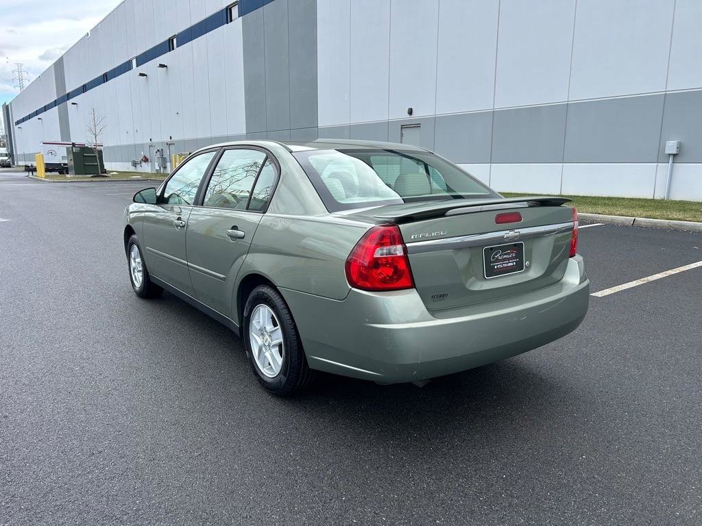 Used 2005 Chevrolet Malibu w/ Preferred Equipment Group image 9