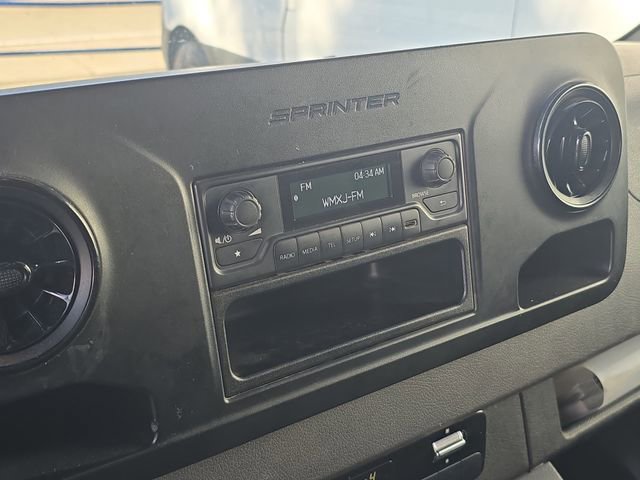 Used 2023 Mercedes-Benz Sprinter 2500 image 20