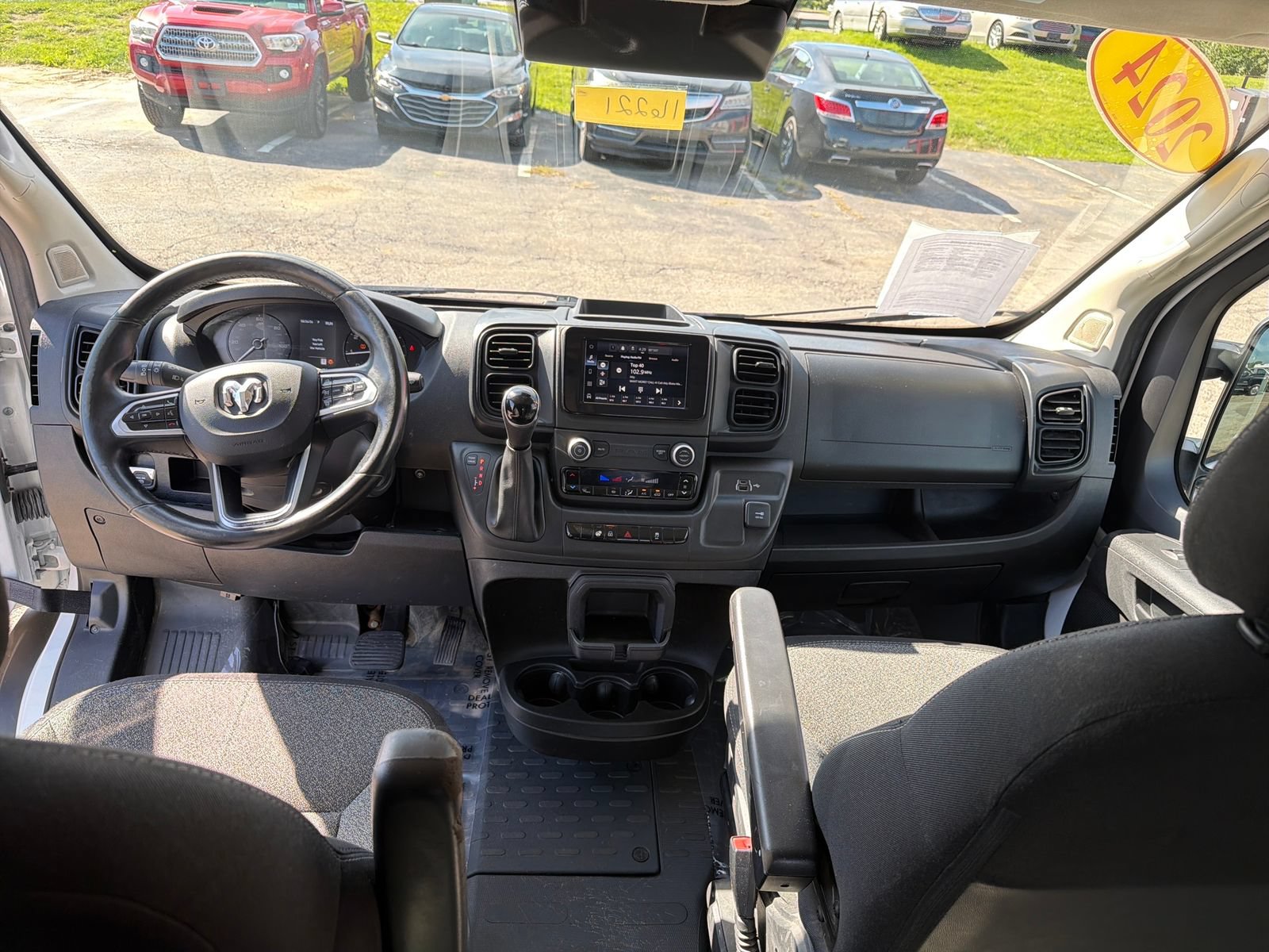 Used 2024 RAM ProMaster 2500 w/ Cold Weather Group FWD image 15