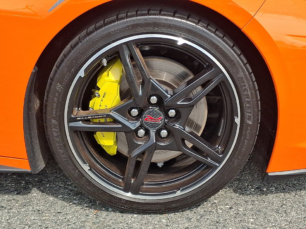 Used 2022 Chevrolet Corvette Stingray Preferred Cpe w/ Z51 Performance Package RWD image 11