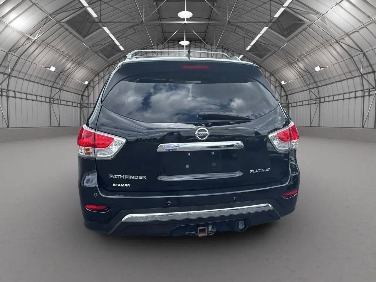 Used 2014 Nissan Pathfinder Platinum w/ Platinum Premium Package image 4