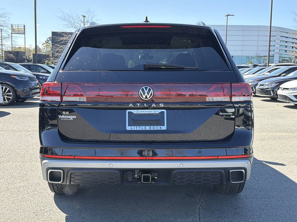 New 2026 Volkswagen Atlas Peak Edition image 4