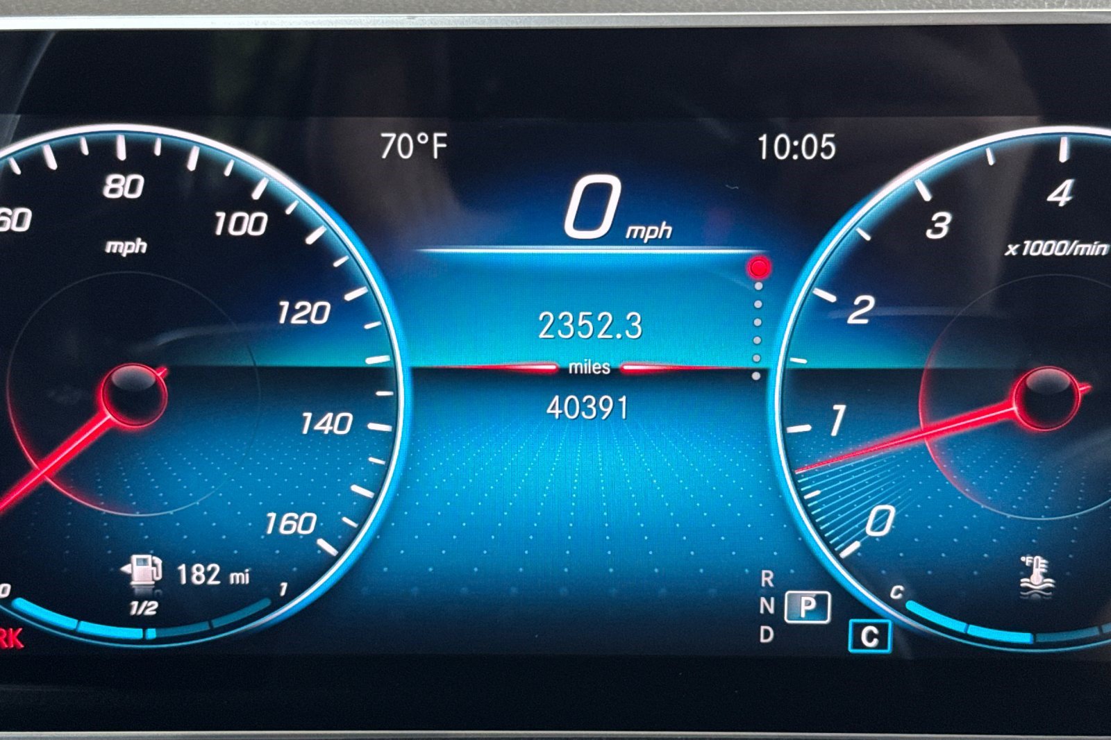 Used 2021 Mercedes-Benz GLB 250 4MATIC image 36