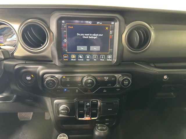 Used 2023 Jeep Wrangler Unlimited image 21