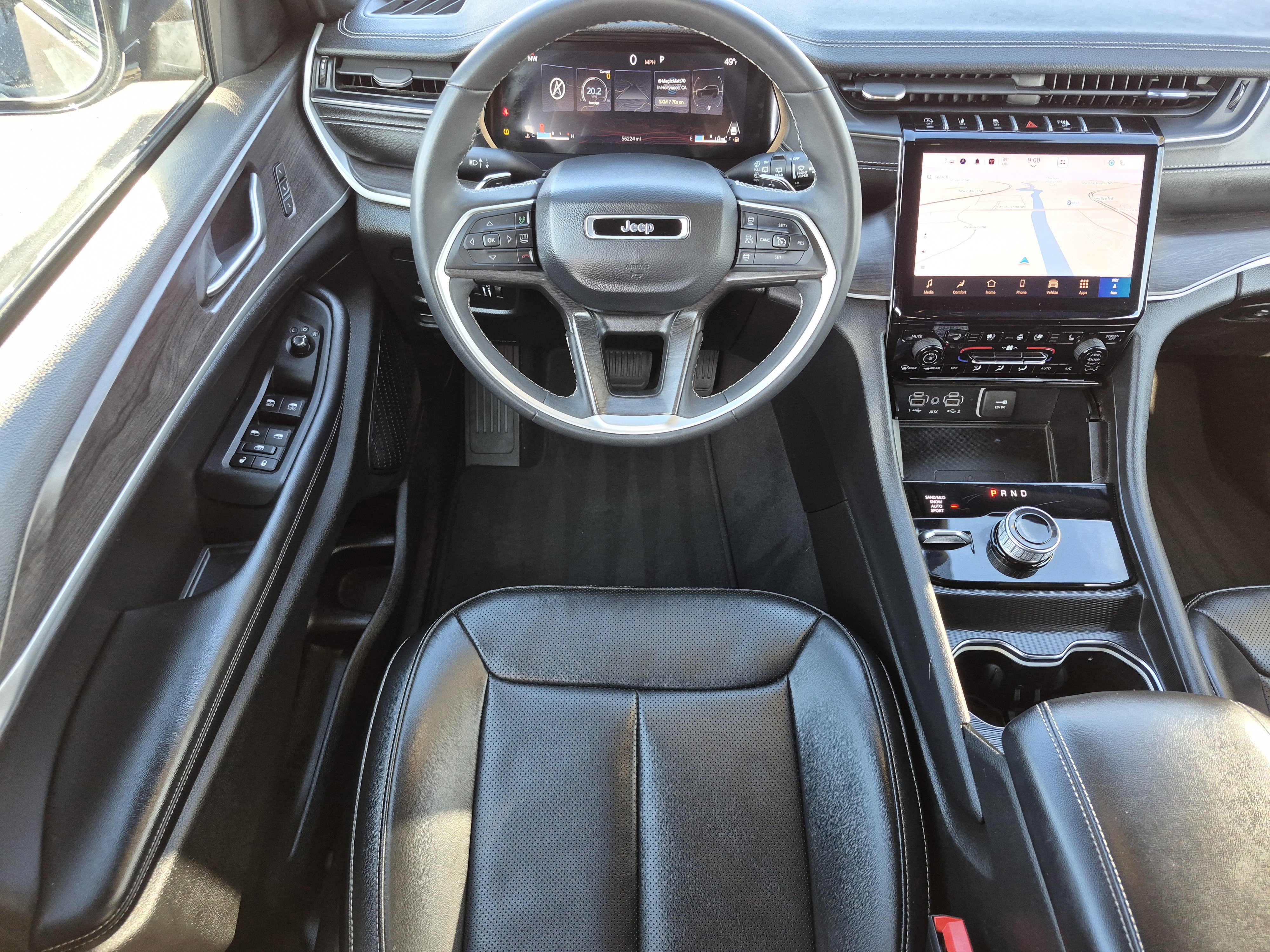 Used 2024 Jeep Grand Cherokee L Limited w/ Luxury Tech Group II image 31