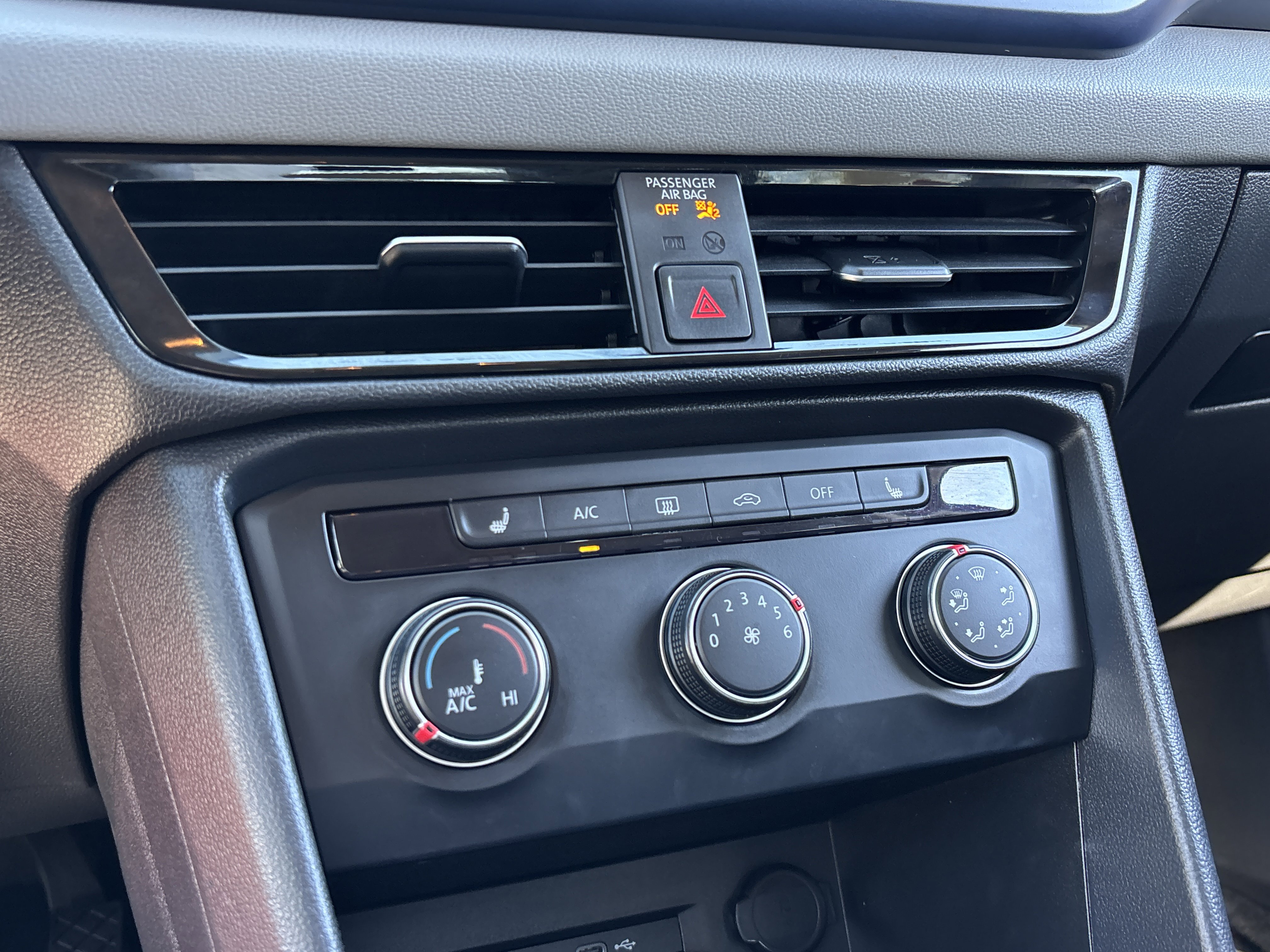 Used 2022 Volkswagen Taos SE FWD image 23