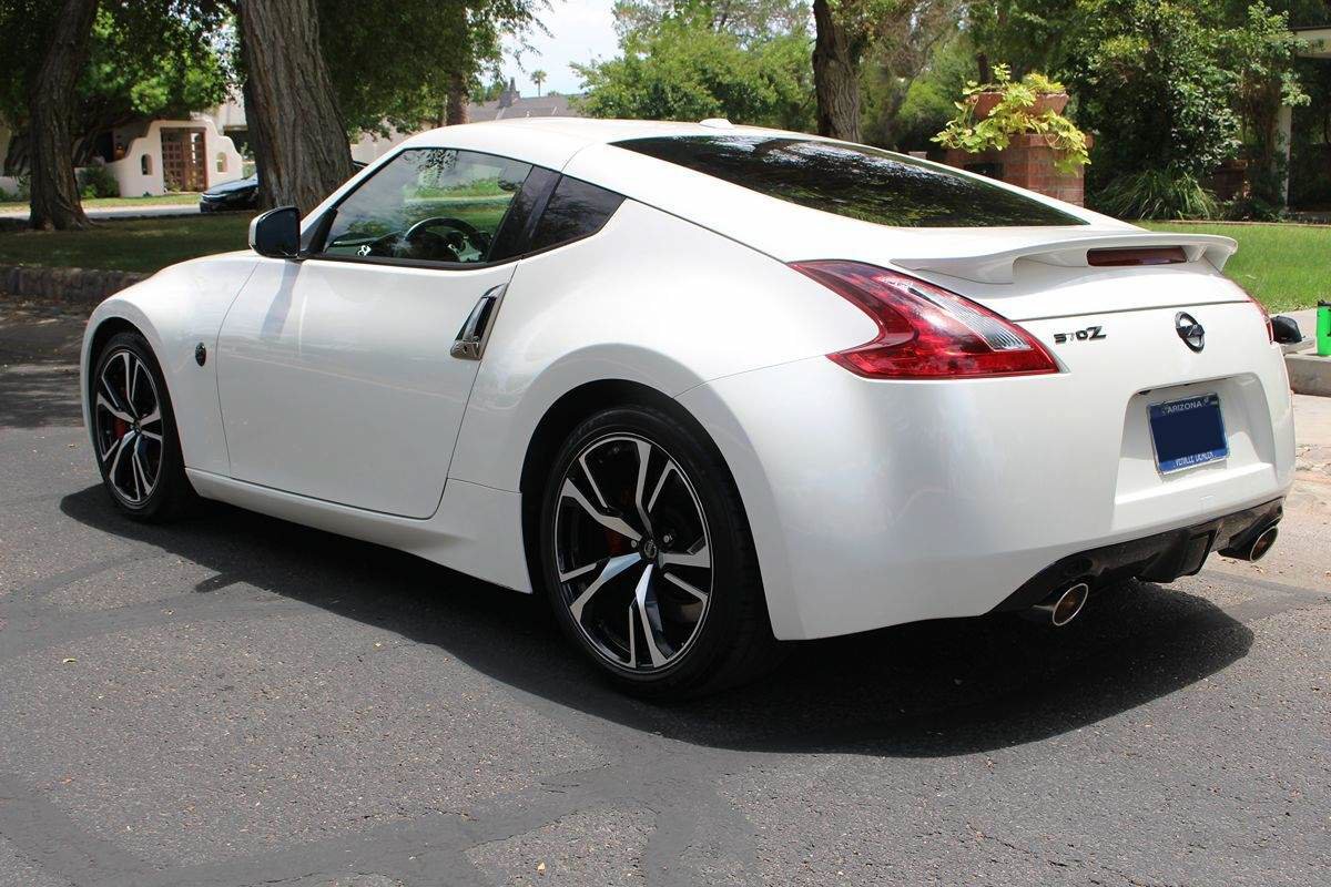 Used 2019 Nissan 370Z Touring Sport RWD image 34