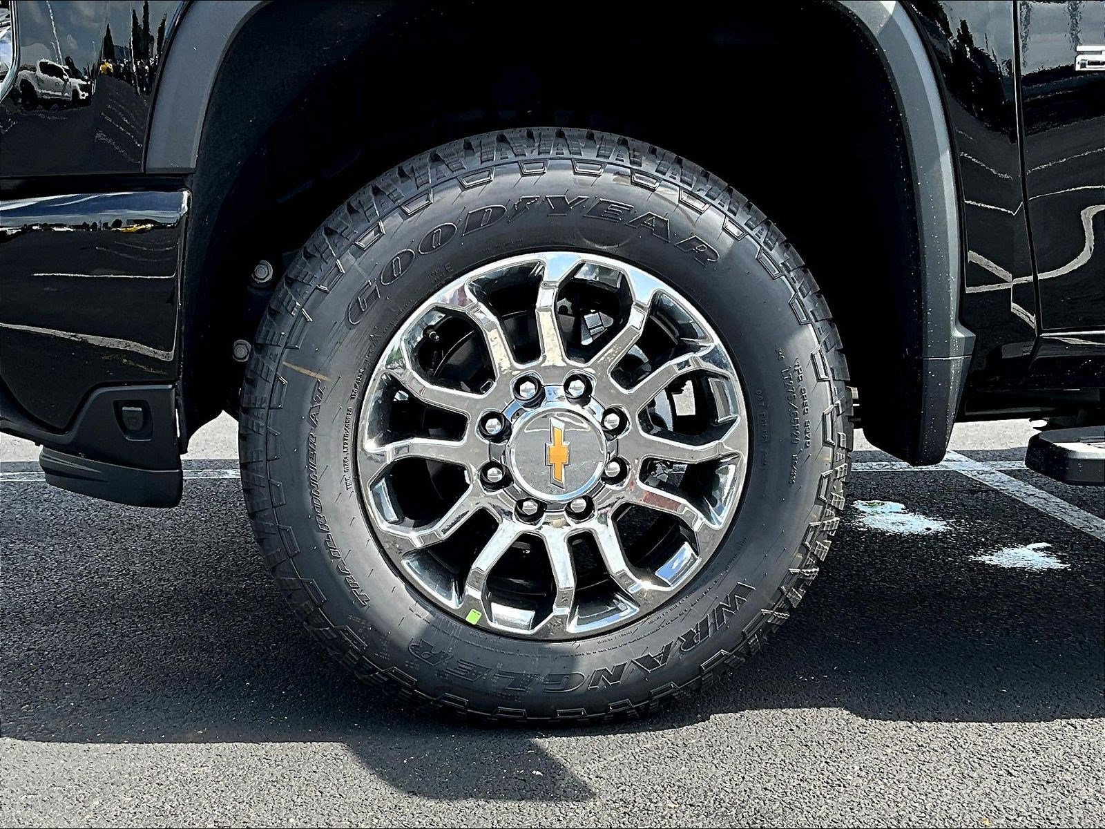 New 2026 Chevrolet Silverado 2500 LTZ w/ Z71 Chrome Sport Edition AWD/4WD image 25