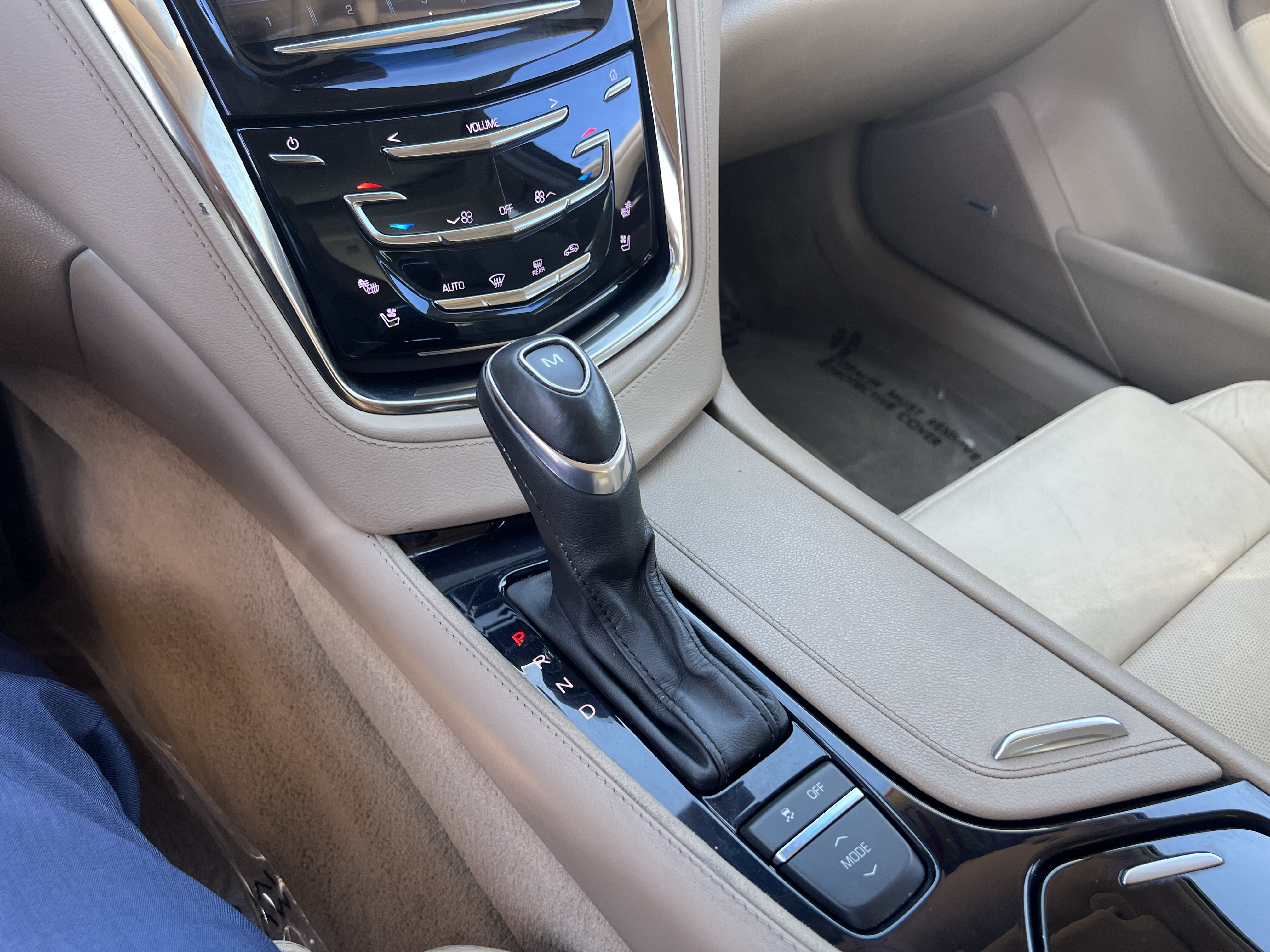 Used 2016 Cadillac CTS Luxury RWD image 23