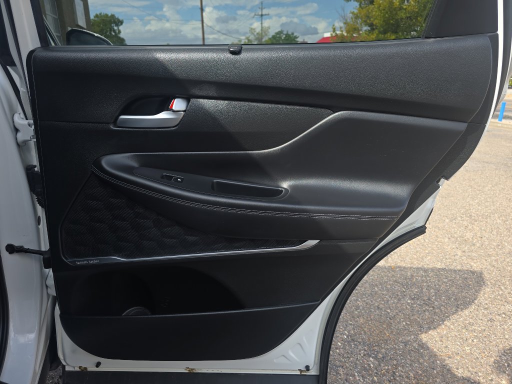 Used 2023 Hyundai Santa Fe SEL w/ Premium Package image 28