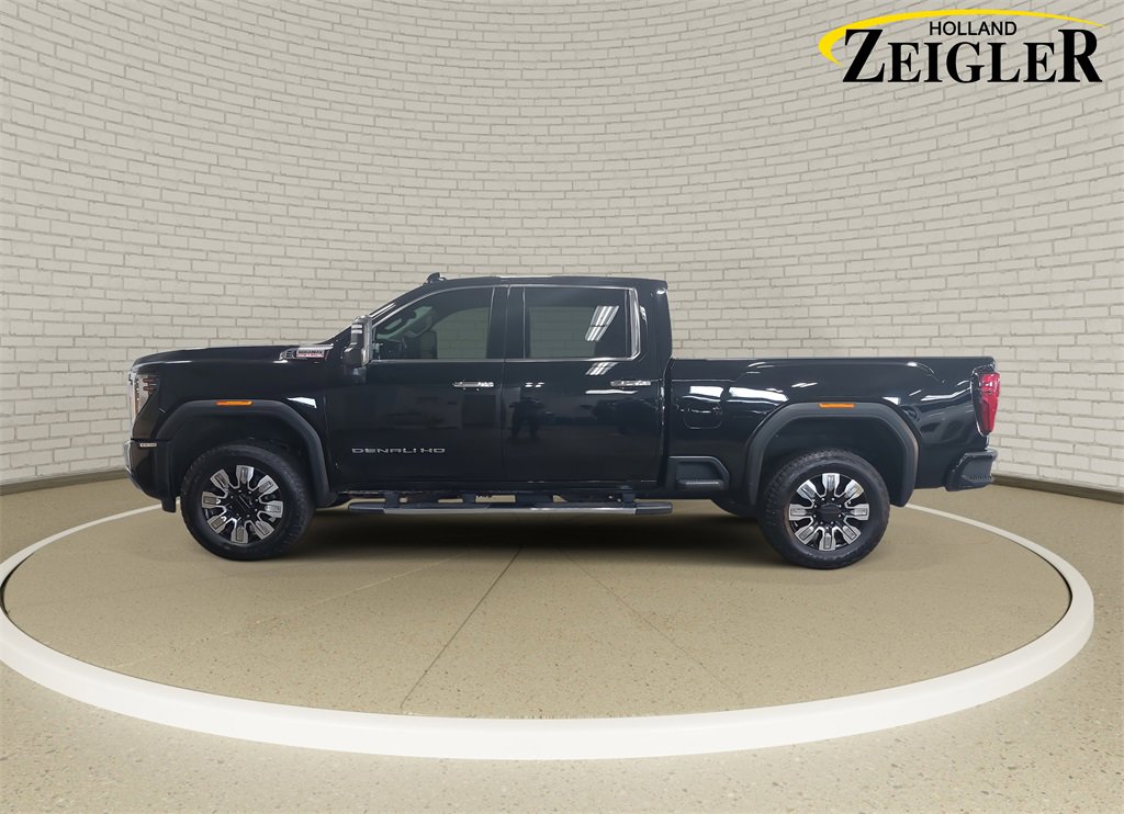 Used 2024 GMC Sierra 3500 Denali w/ Denali Reserve Package image 8