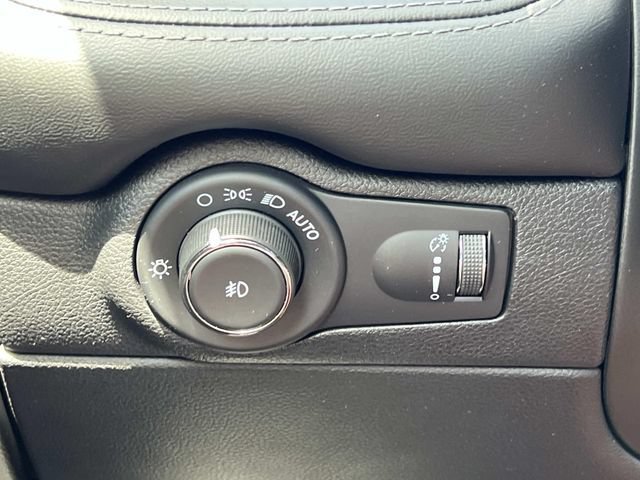 Used 2021 Dodge Durango SXT AWD/4WD image 27
