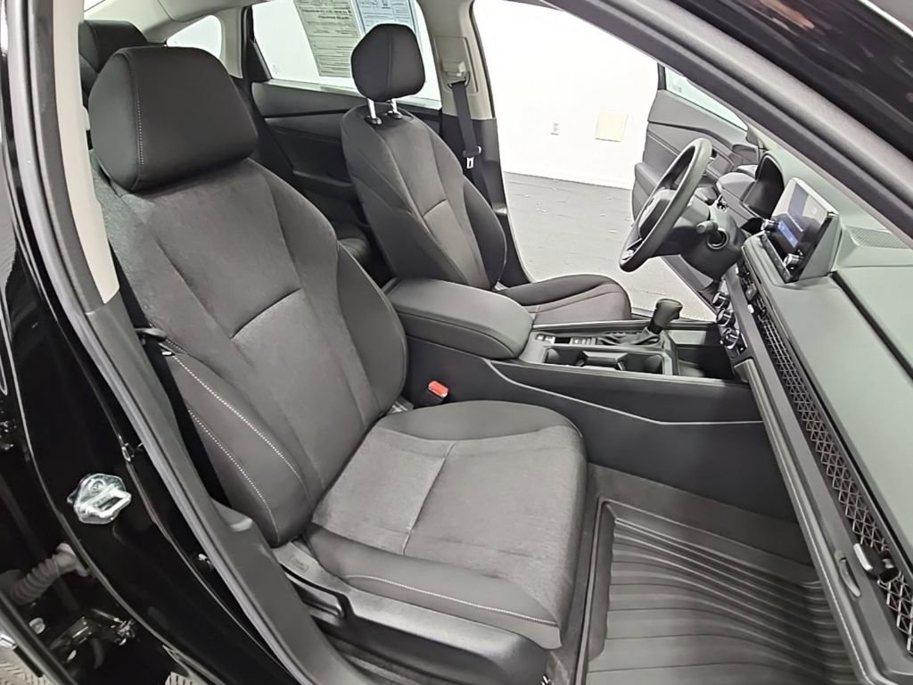 Used 2025 Honda Accord SE image 37