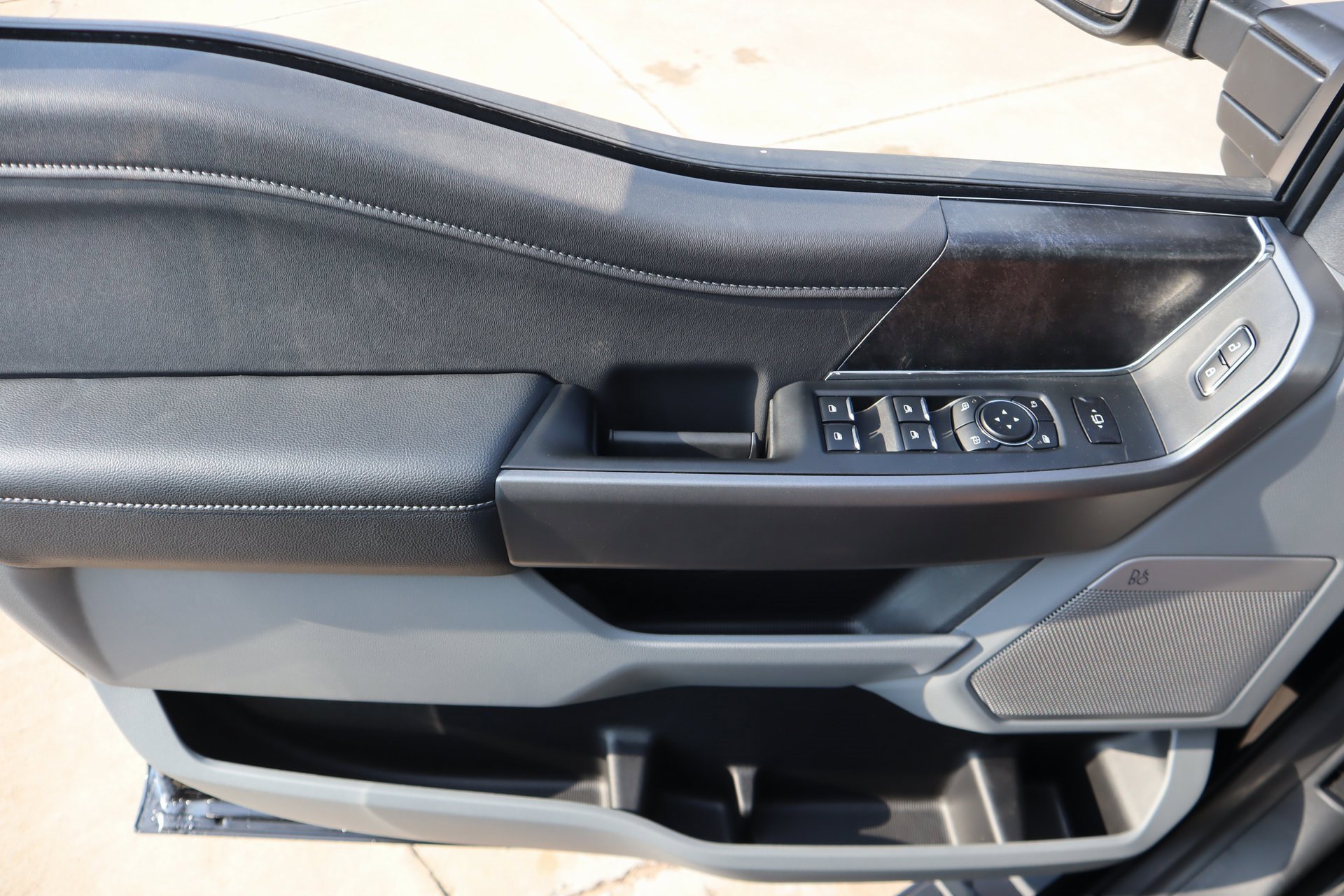 New 2026 Ford F250 XLT w/ XLT Premium Package image 17