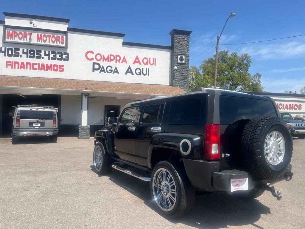 Used 2008 HUMMER H3 Luxury AWD/4WD image 4