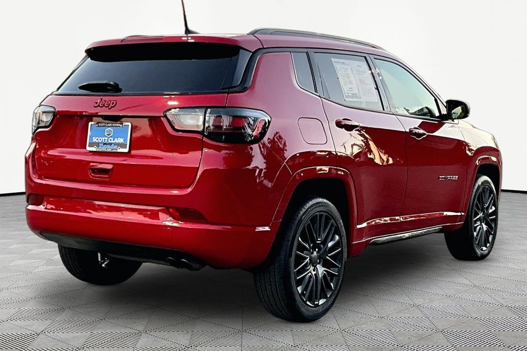Used 2022 Jeep Compass Limited w/ (RED) Package AWD/4WD image 6