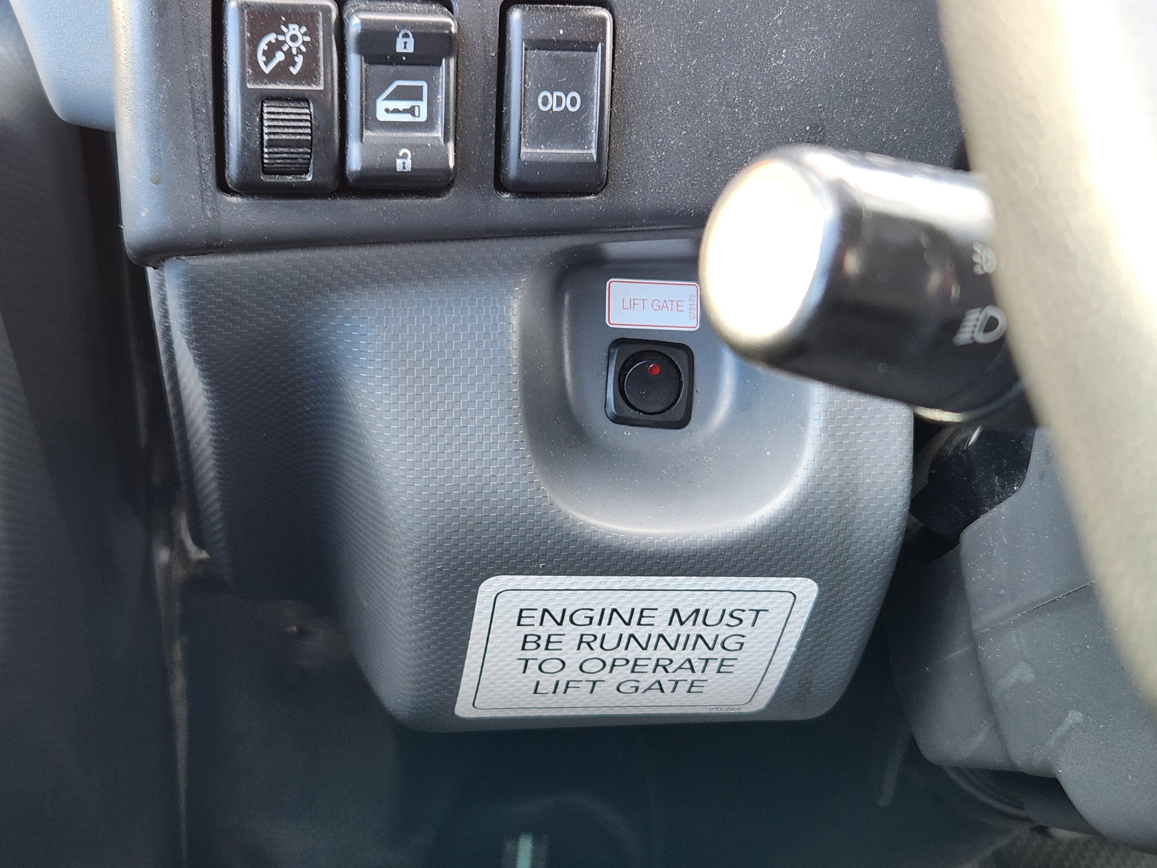 Used 2019 Isuzu NPR image 14