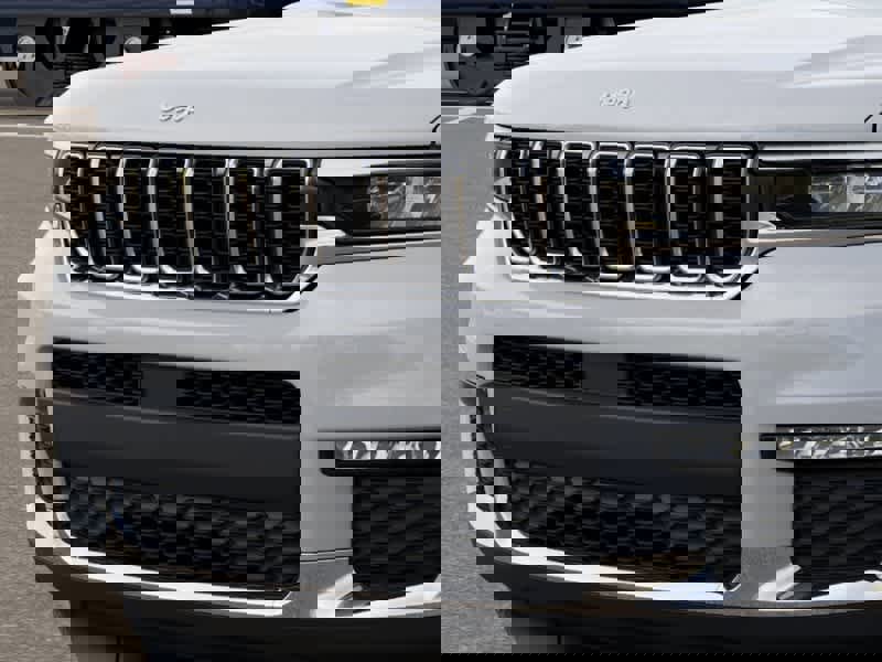 New 2025 Jeep Grand Cherokee L Limited image 11