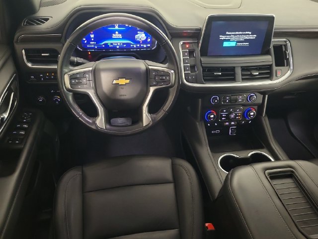 Used 2022 Chevrolet Suburban LT RWD image 11