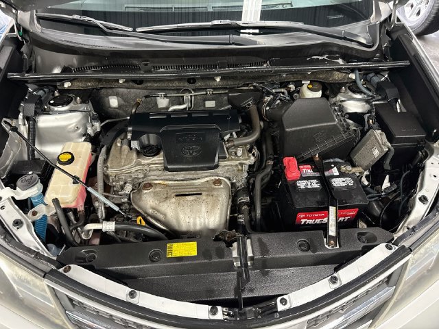 Used 2013 Toyota RAV4 XLE AWD/4WD image 28
