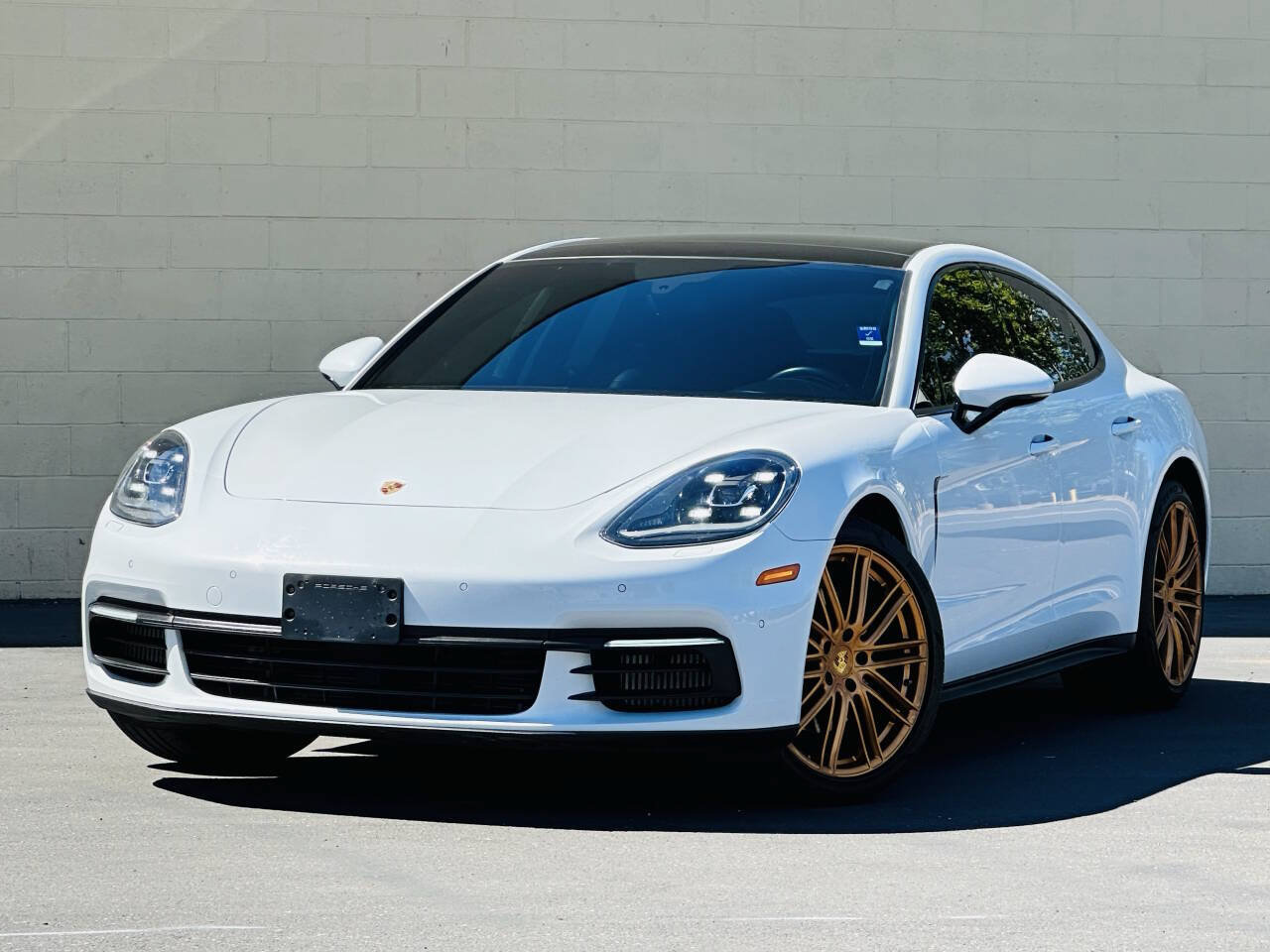 Used 2017 Porsche Panamera 4S AWD/4WD image 3