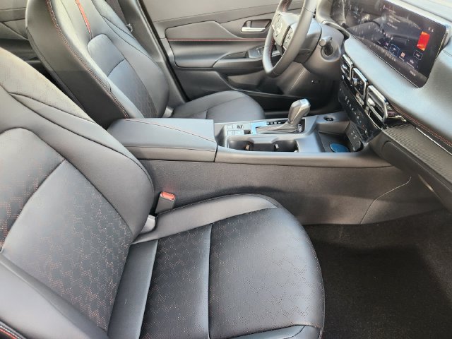 New 2027 Nissan Sentra SR w/ SR Premium Package FWD image 13