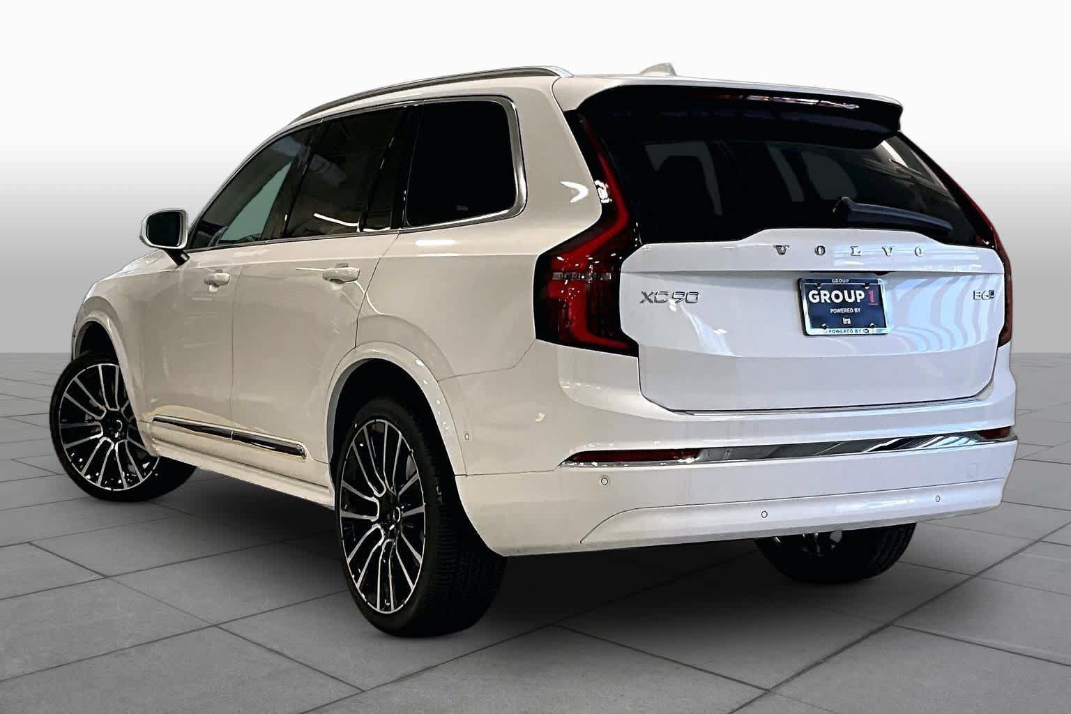 New 2026 Volvo XC90 B6 Plus w/ Protection Package Premier AWD/4WD image 3