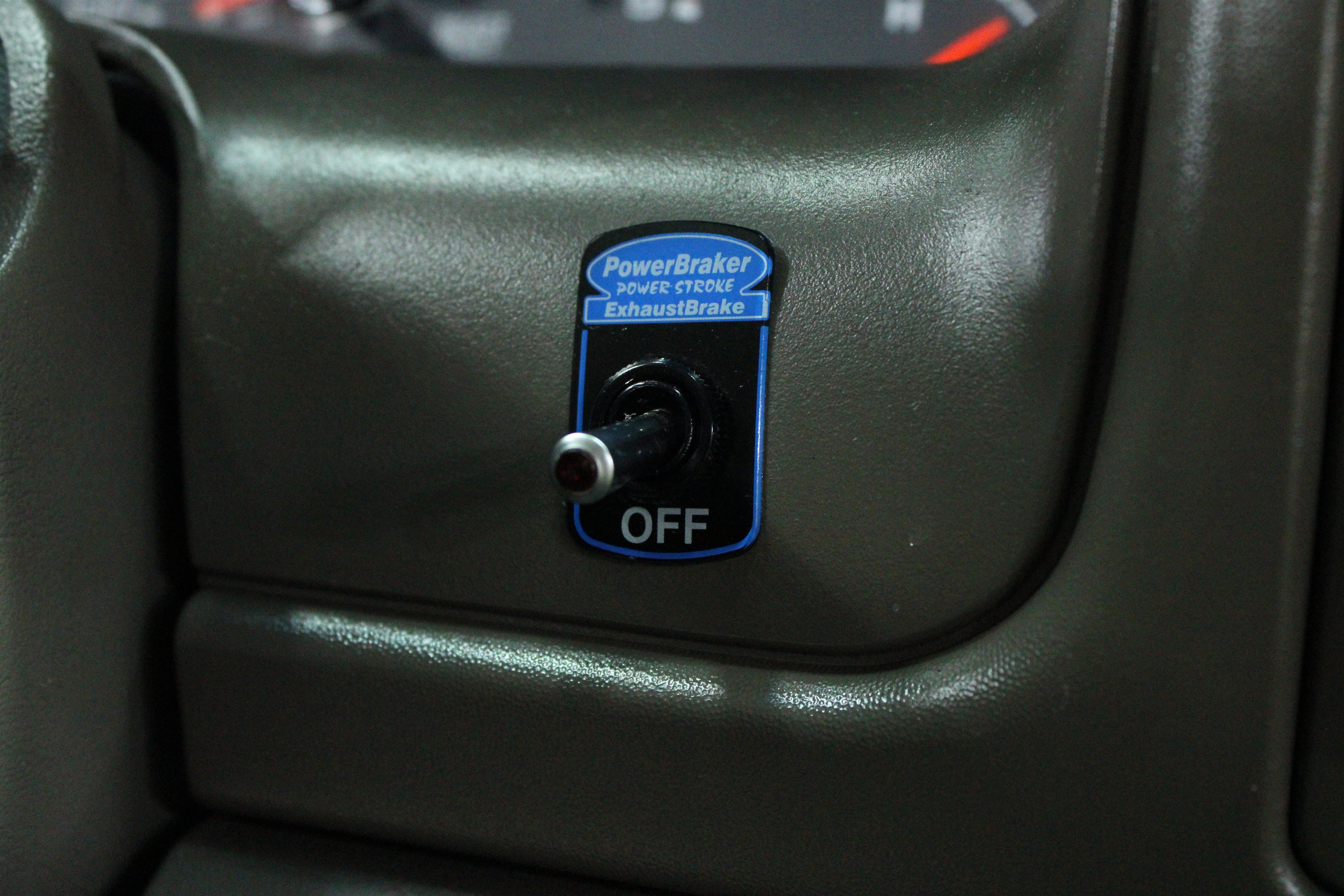 Used 2002 Ford Excursion Limited AWD/4WD image 16
