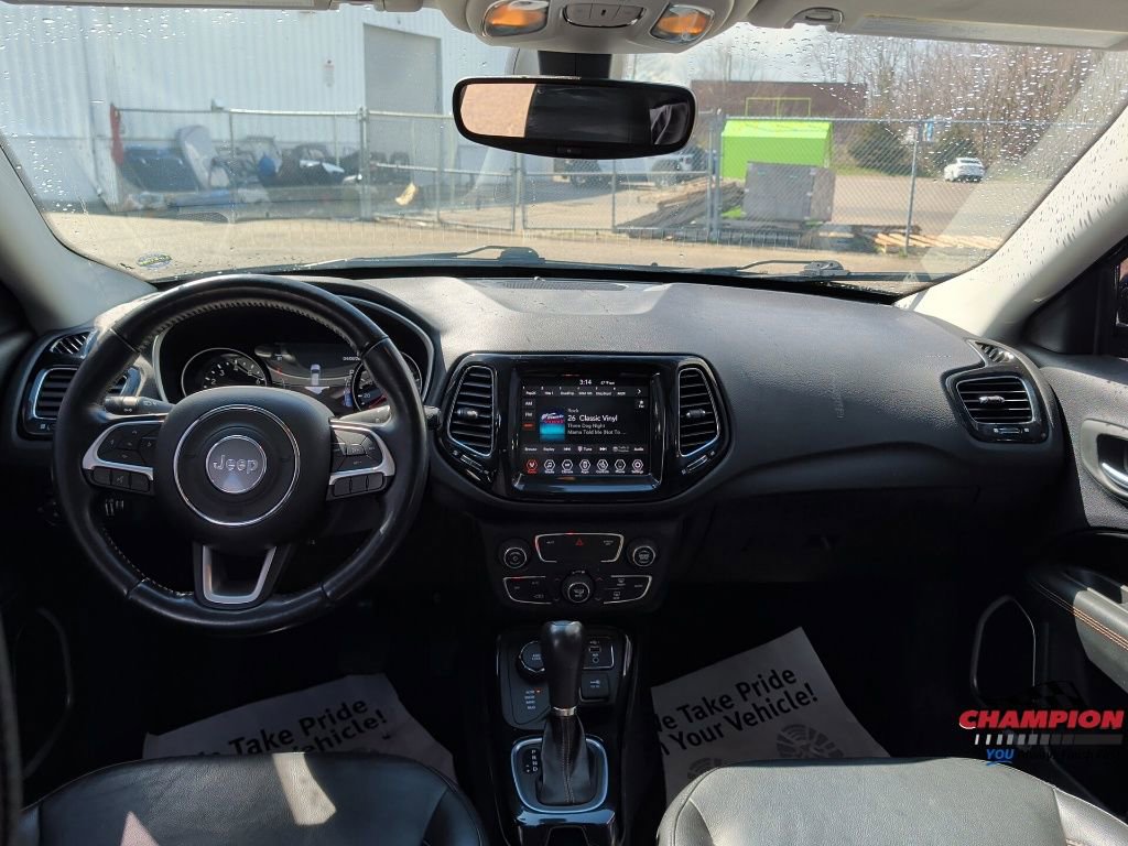 Used 2020 Jeep Compass Limited image 18