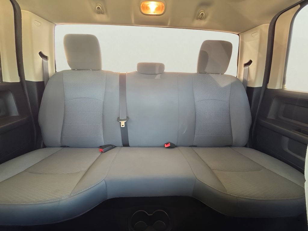 Used 2018 RAM 1500 Express RWD image 11
