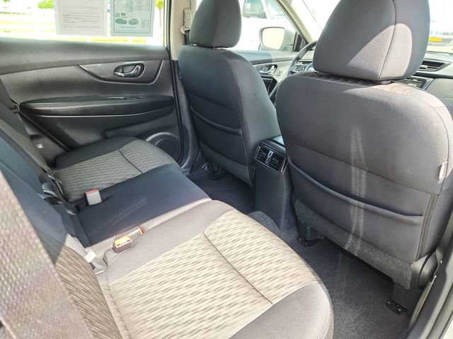 Used 2017 Nissan Rogue S FWD image 25