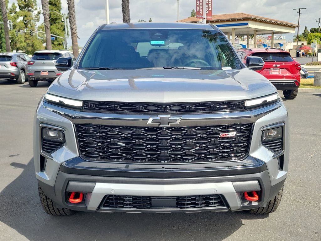 New 2026 Chevrolet Traverse Z71 w/ Enhanced Driving Package AWD/4WD image 25