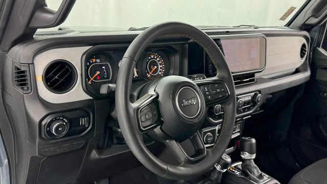 Used 2024 Jeep Wrangler Unlimited Sport AWD/4WD image 35